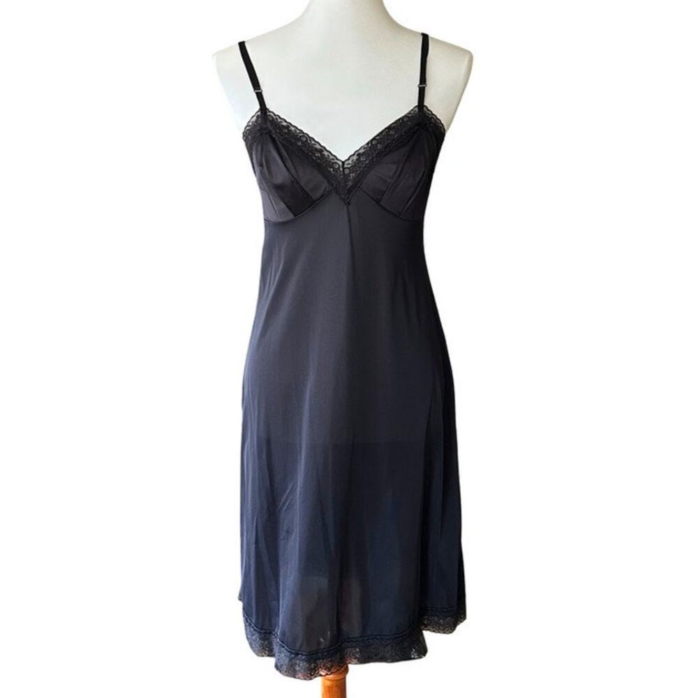 Vintage Vanity Fair Black Lace-Trim Slip, 90s/2000s